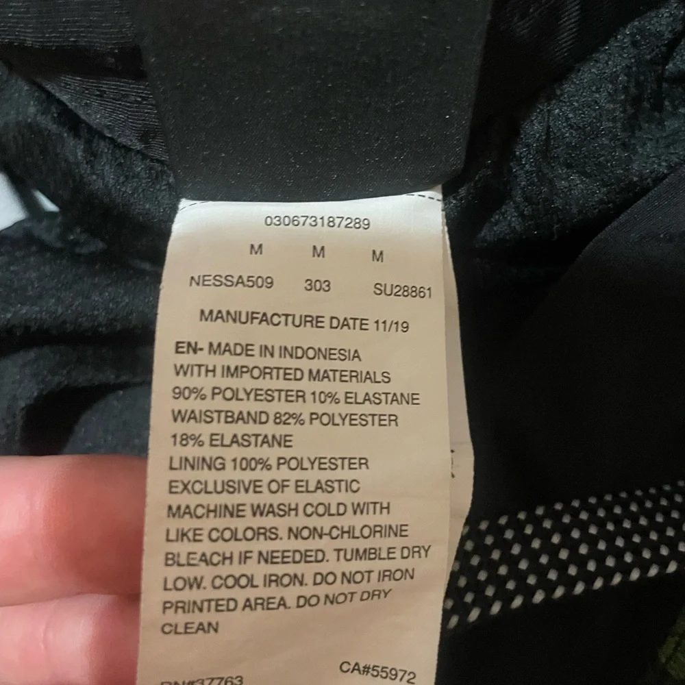 Nike Men’s Leaf Pattern Swim Shorts Size M
